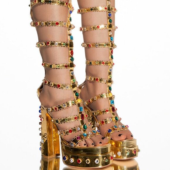 AZALEA WANG "GLADIATOR GOLD "  CHUNKY SANDAL IN GOLD( BRAND NEW !!!!!!!!!!!!!!! - Picture 1 of 6